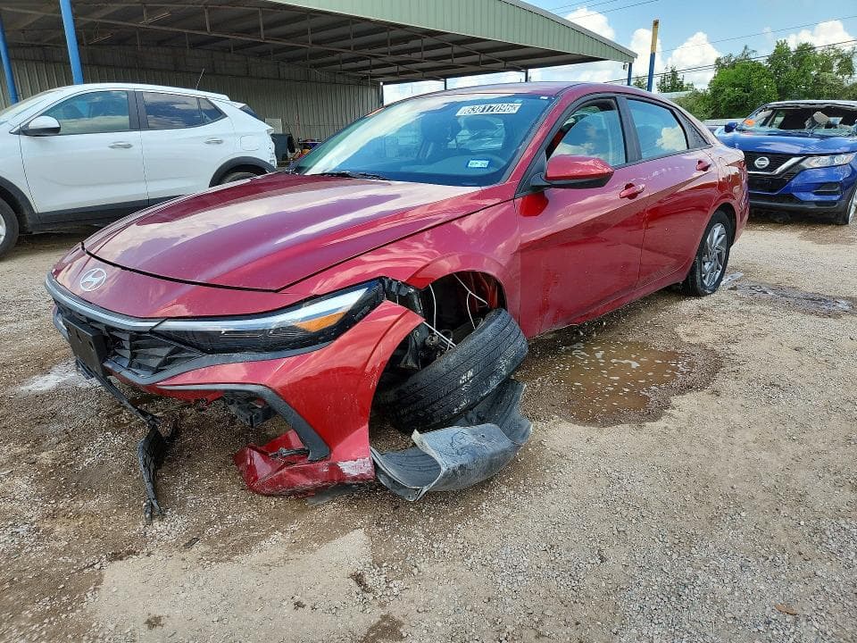 2024 HYUNDAI ELANTRA SEL