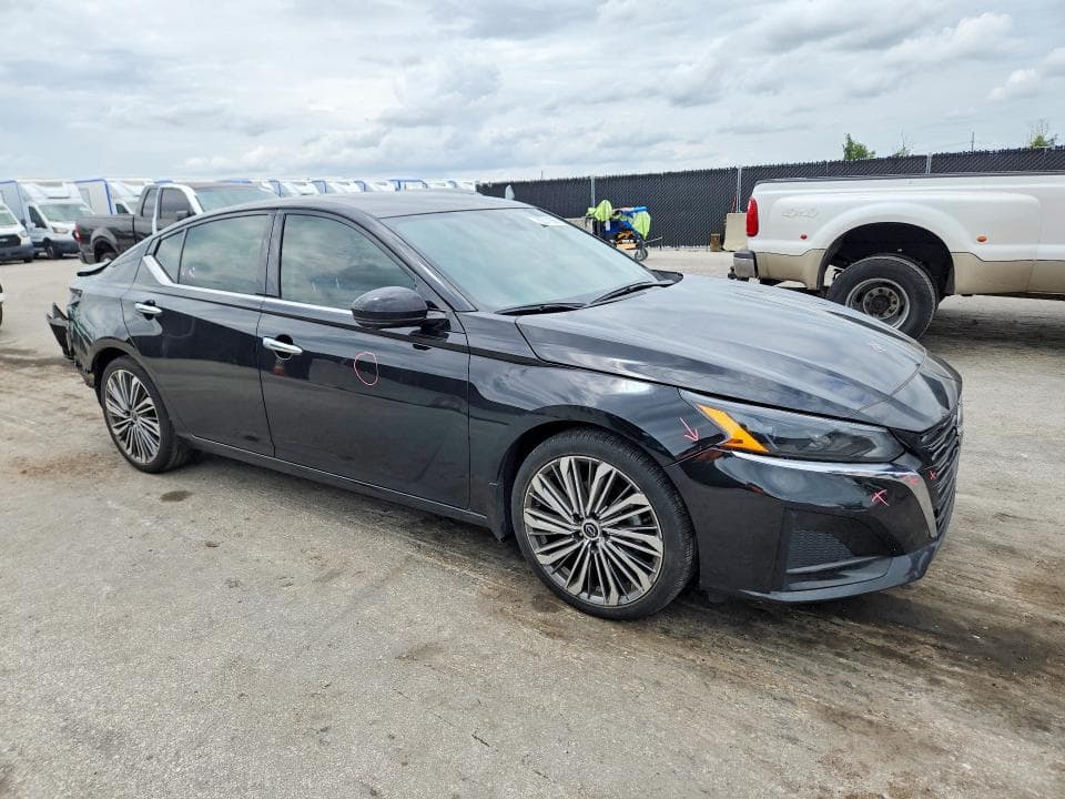 2024 NISSAN ALTIMA SL 4
