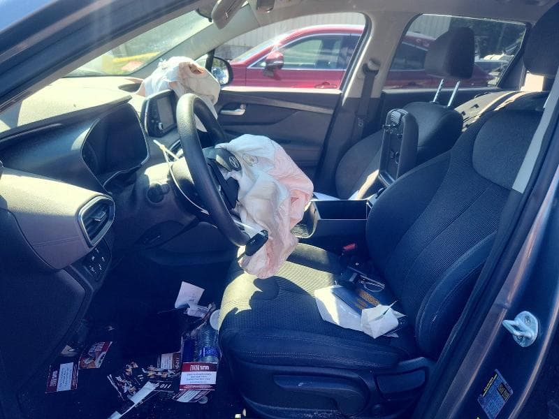 2019 HYUNDAI SANTA FE SE 7