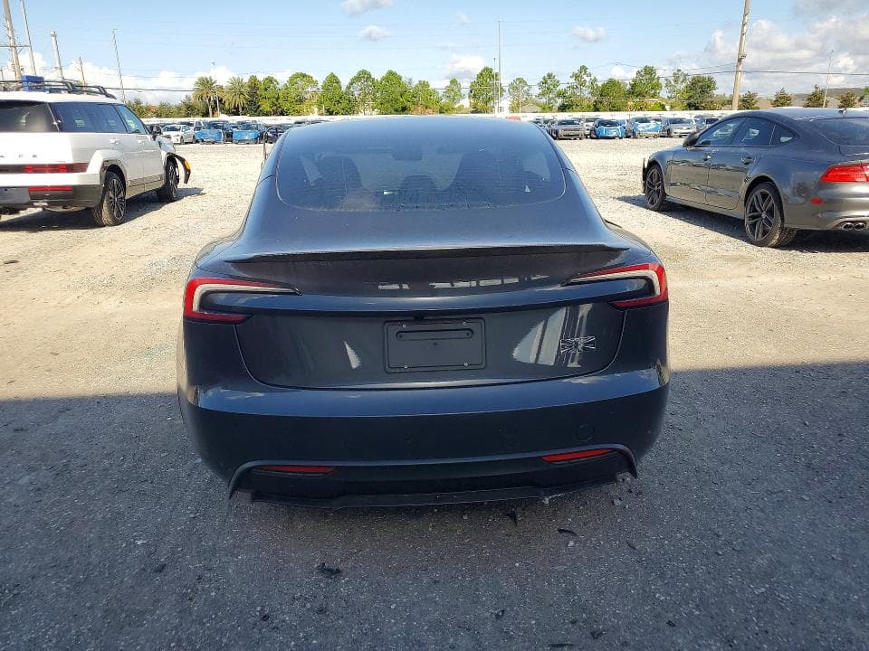 2026 TESLA MODEL 3 6