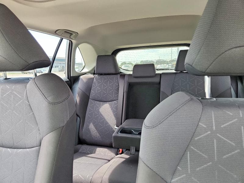 2024 TOYOTA RAV4 HYBRID XLE 10