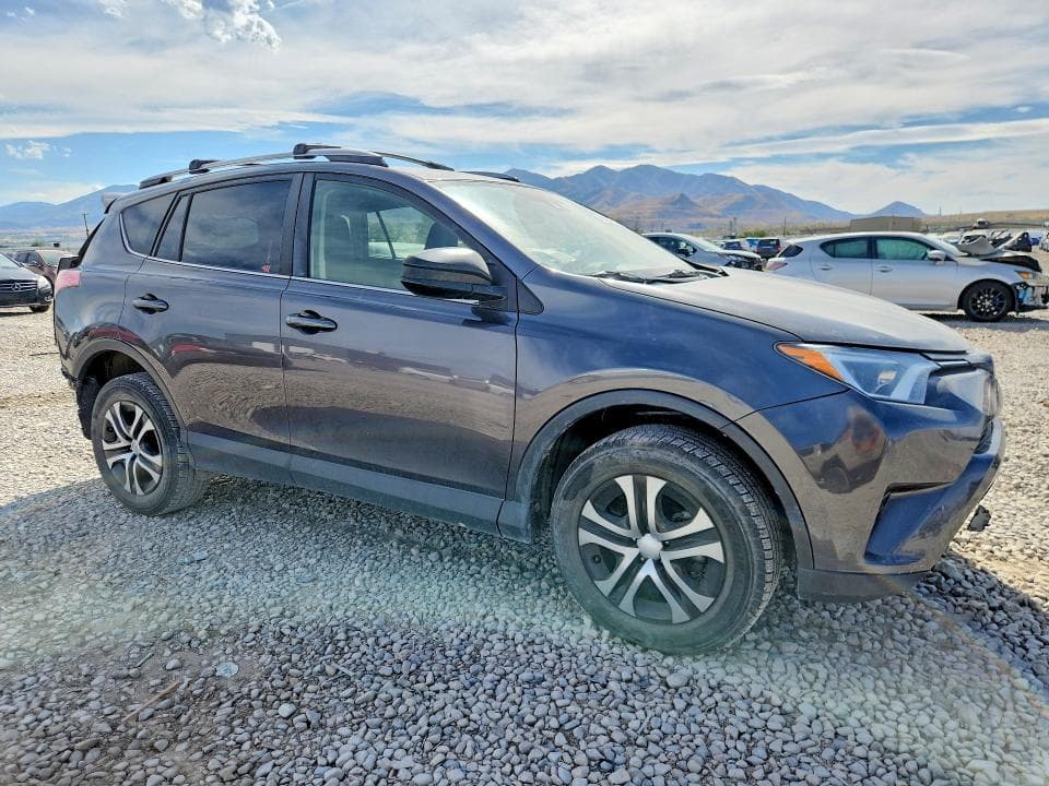 2017 TOYOTA RAV4 LE 4