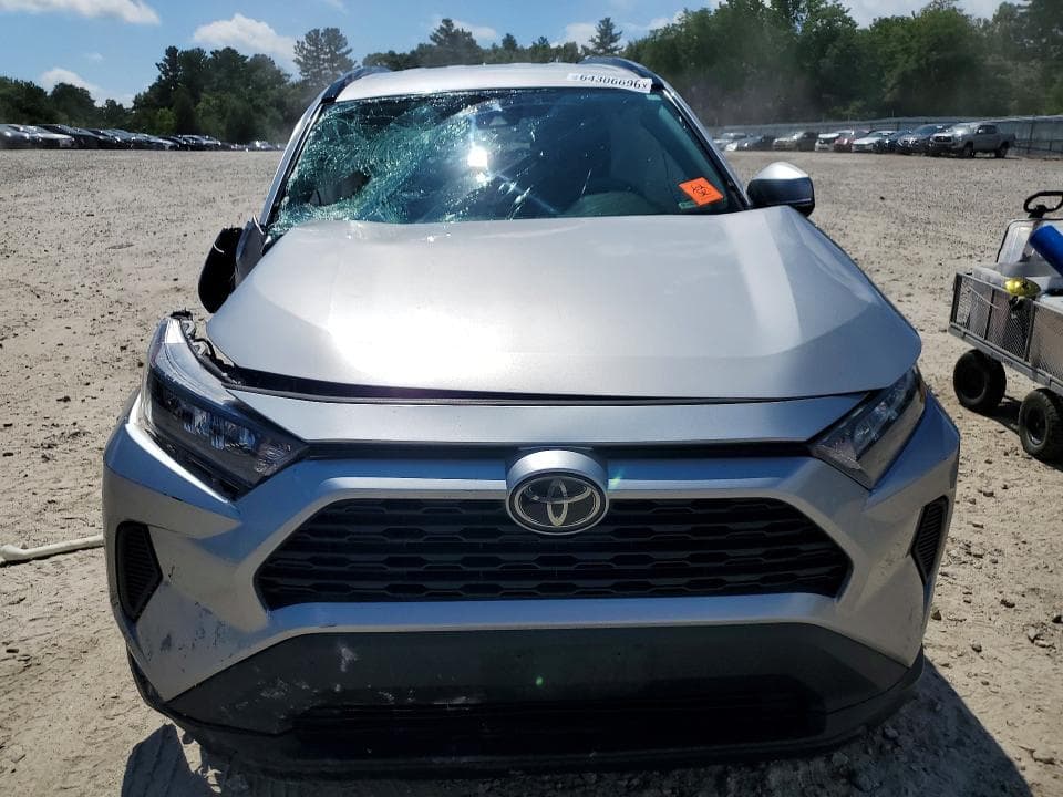 2019 TOYOTA RAV4 LE 5