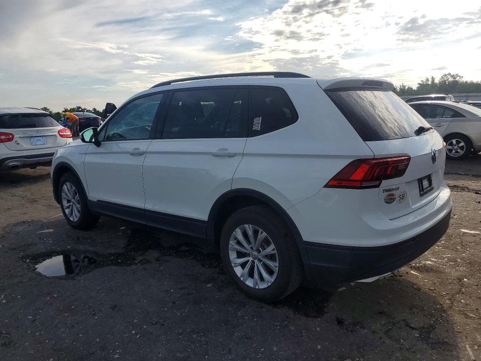 2018 VOLKSWAGEN TIGUAN S 2