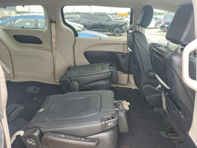 2017 CHRYSLER PACIFICA TOURING L PLUS 11