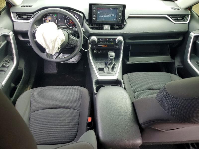 2019 TOYOTA RAV4 LE 8