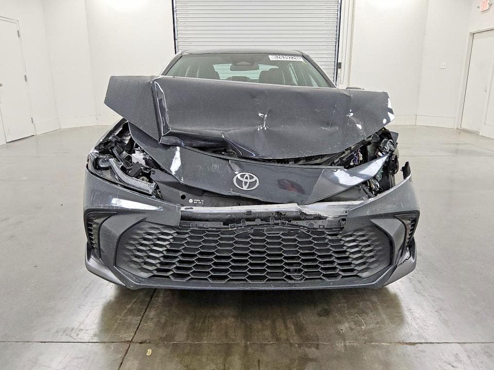 2025 TOYOTA CAMRY SE 5