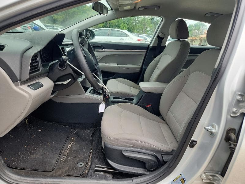 2019 HYUNDAI ELANTRA SE 7