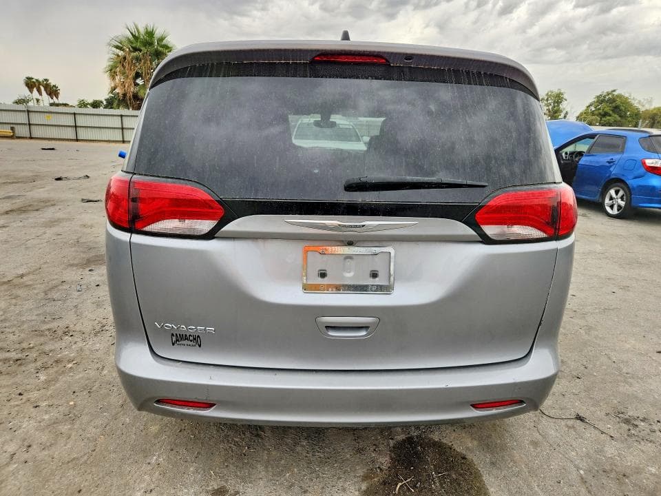 2021 CHRYSLER VOYAGER LXI 6