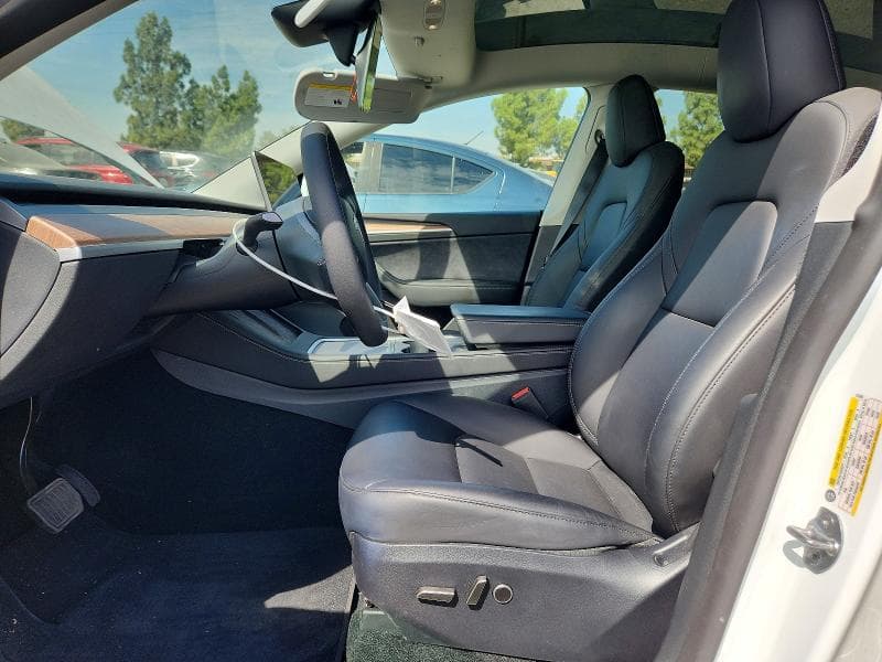 2025 TESLA MODEL Y 7
