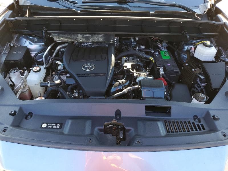 2023 TOYOTA HIGHLANDER XLE 12