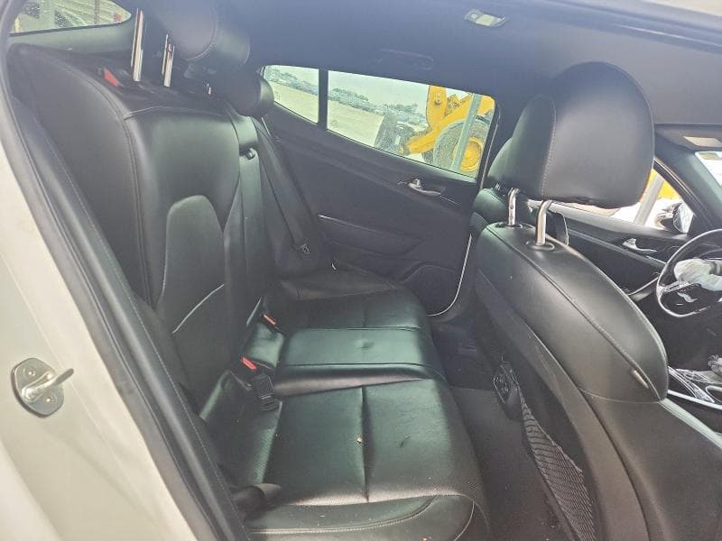 2021 KIA STINGER GT-LINE 10