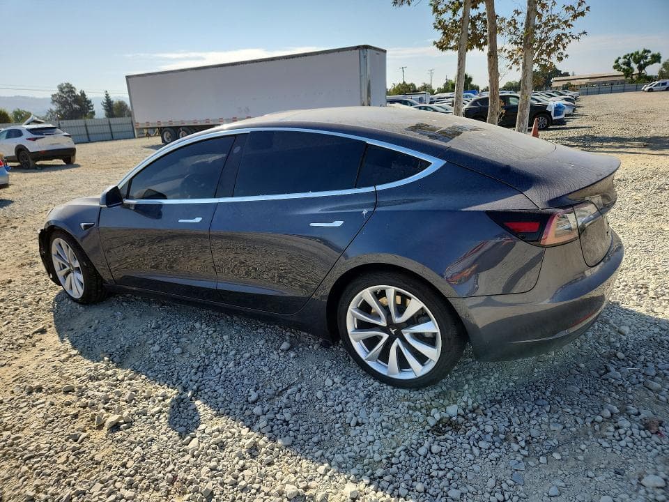 2018 TESLA MODEL 3 2