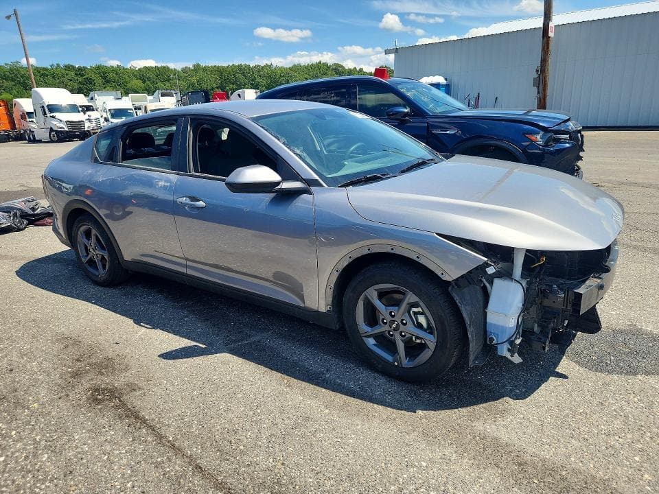 2025 KIA K4 LXS 4