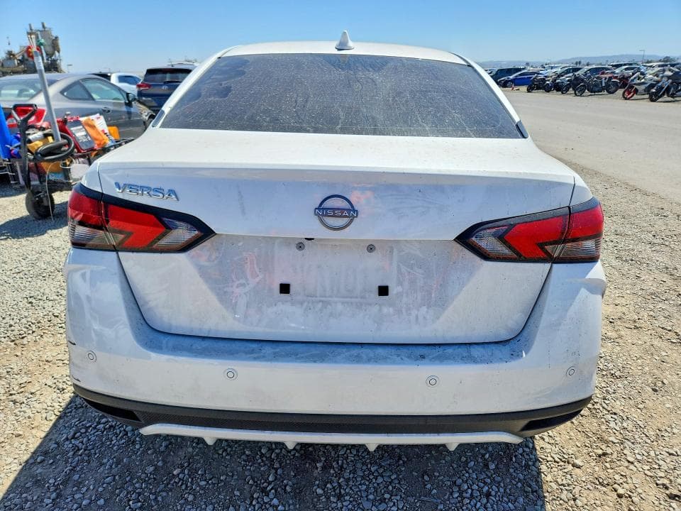 2025 NISSAN VERSA SV 6