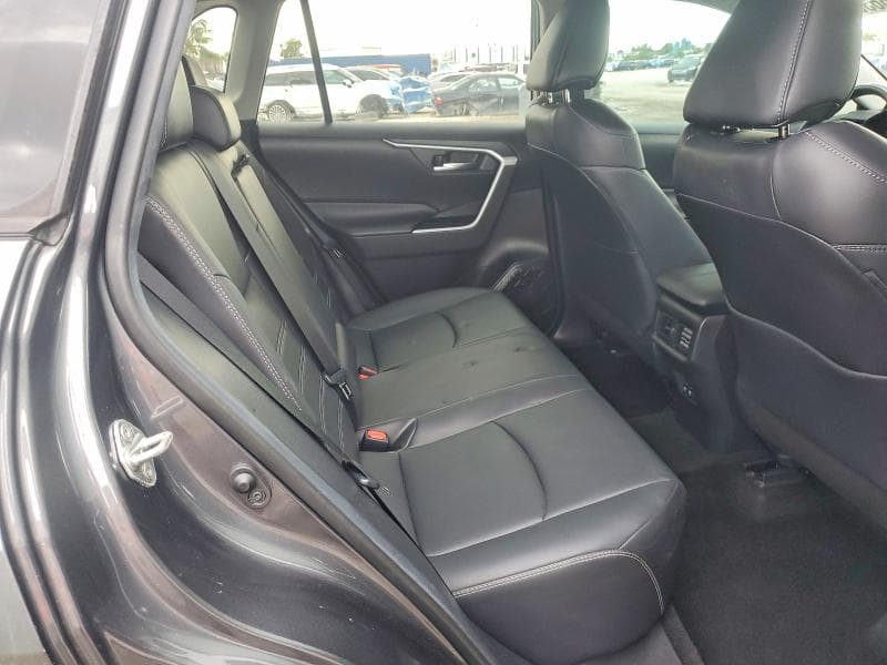 2020 TOYOTA RAV4 XLE PREMIUM 10