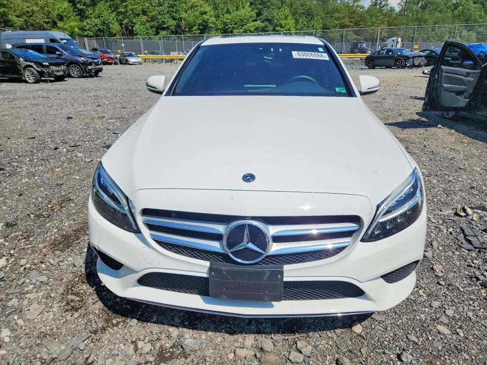 2019 MERCEDES-BENZ C 300 5