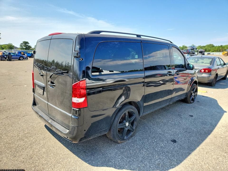 2018 MERCEDES-BENZ METRIS 3