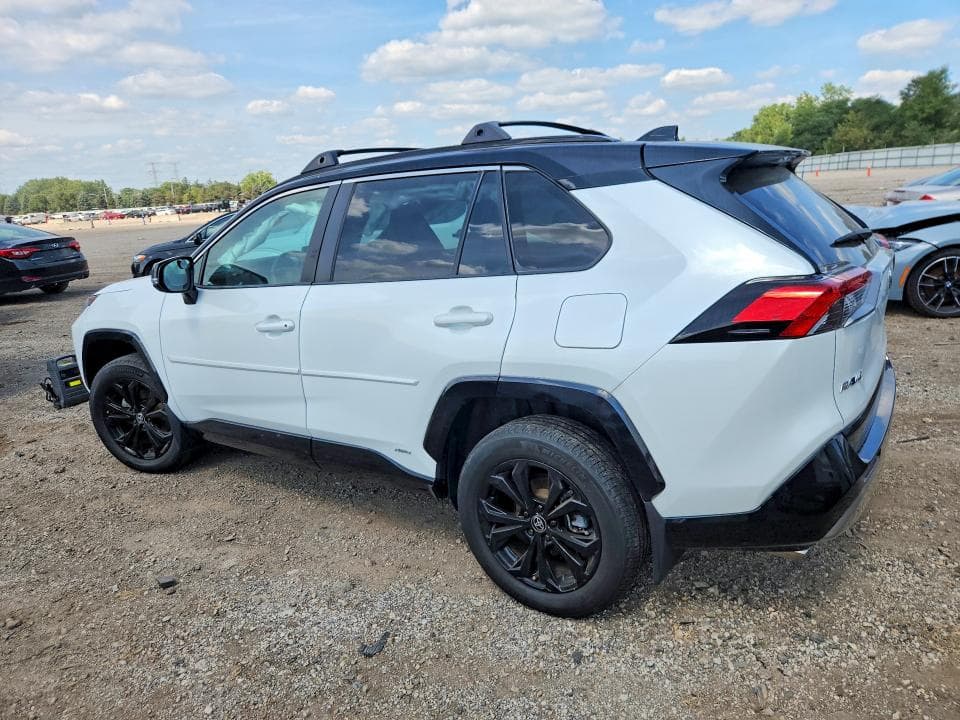 2023 TOYOTA RAV4 XSE 2