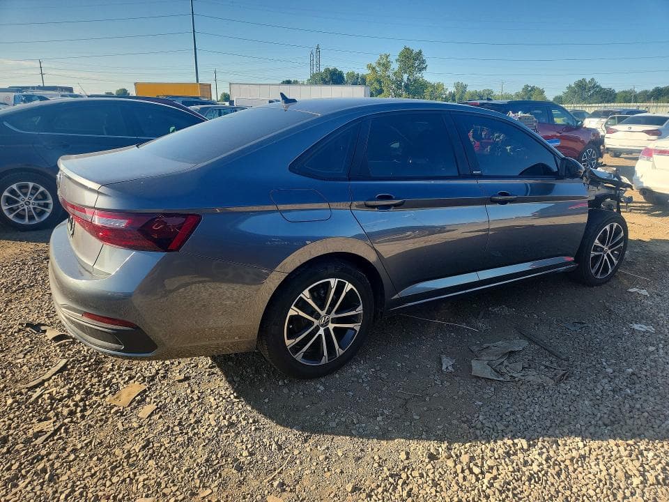 2025 VOLKSWAGEN JETTA SPORT 3