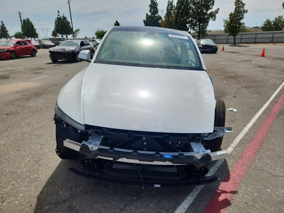 2026 TESLA MODEL Y 5