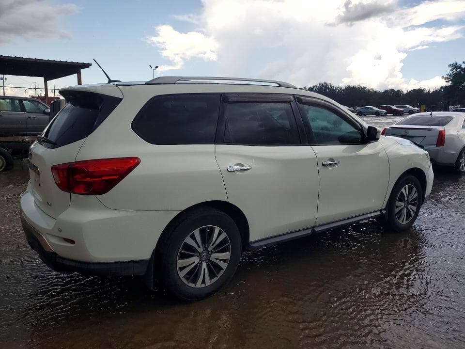 2017 NISSAN PATHFINDER SV 3