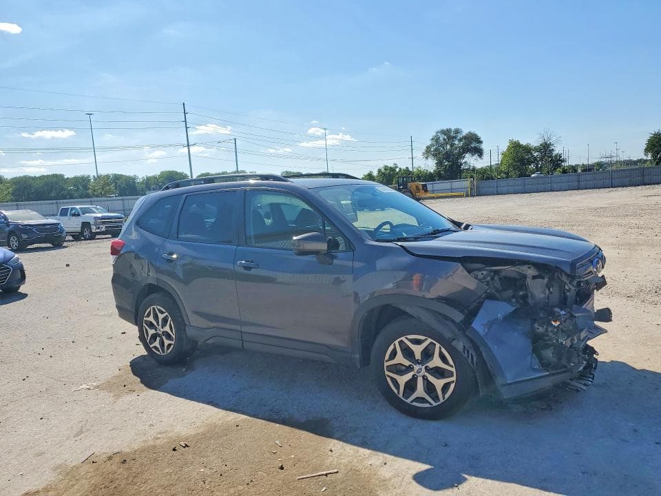 2023 SUBARU FORESTER PREMIUM 4