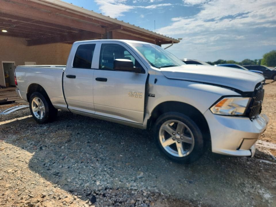 2017 RAM 1500 ST 4