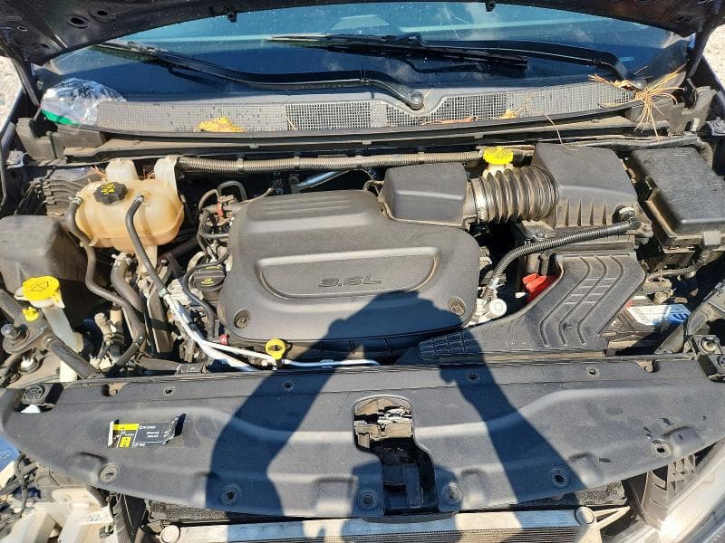 2020 CHRYSLER VOYAGER LXI 12