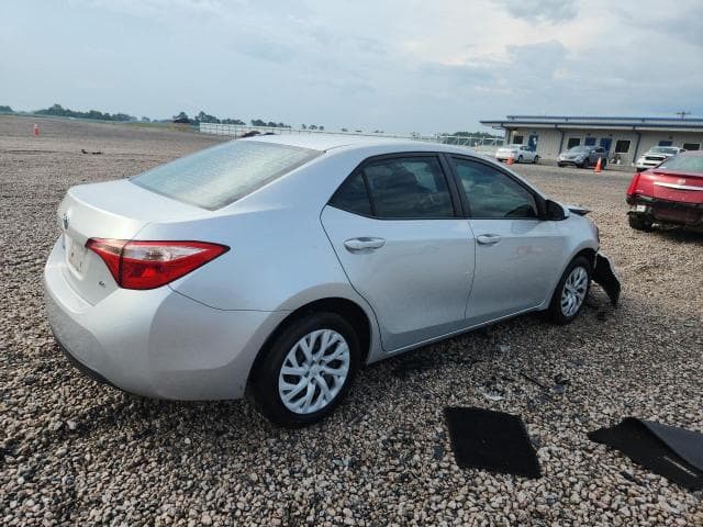 2018 TOYOTA COROLLA LE 3