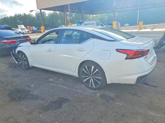 2022 NISSAN ALTIMA SR 2