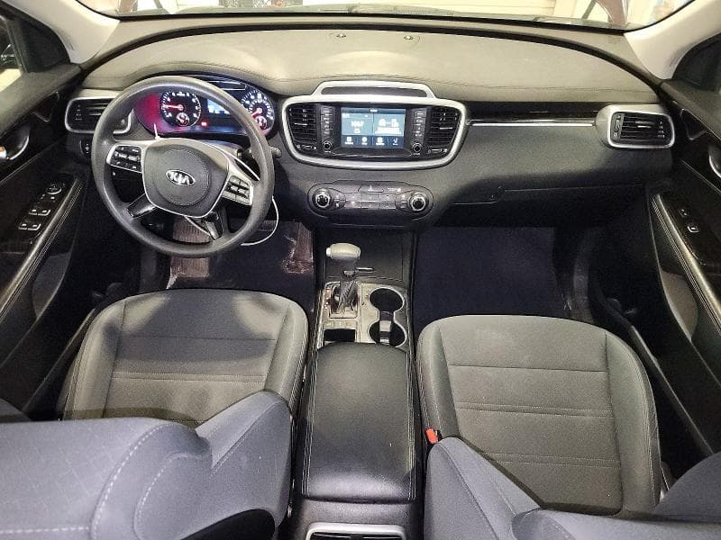 2020 KIA SORENTO S 8