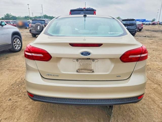 2017 FORD FOCUS SE 6