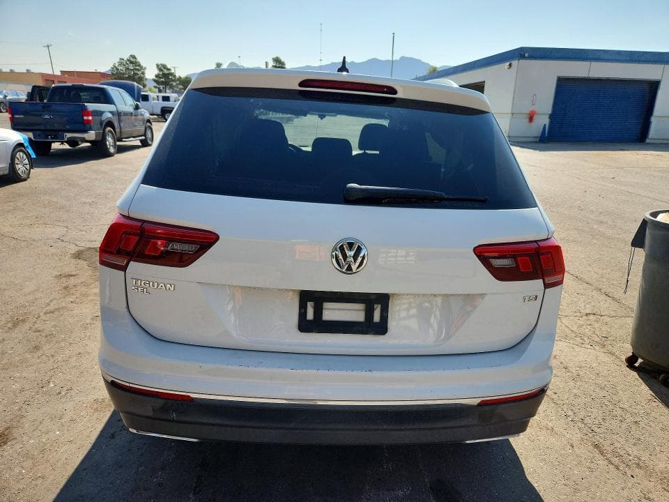 2018 VOLKSWAGEN TIGUAN SE 12