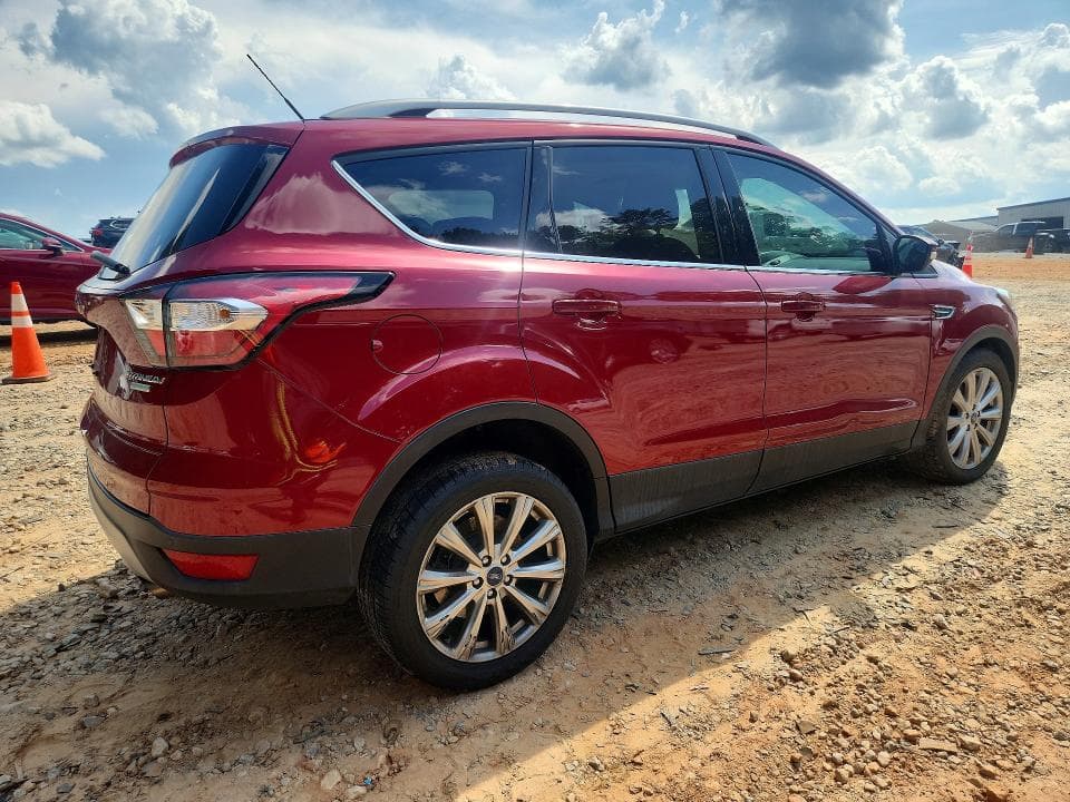 2017 FORD ESCAPE TITANIUM 3