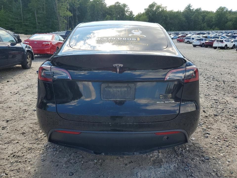 2023 TESLA MODEL Y 12