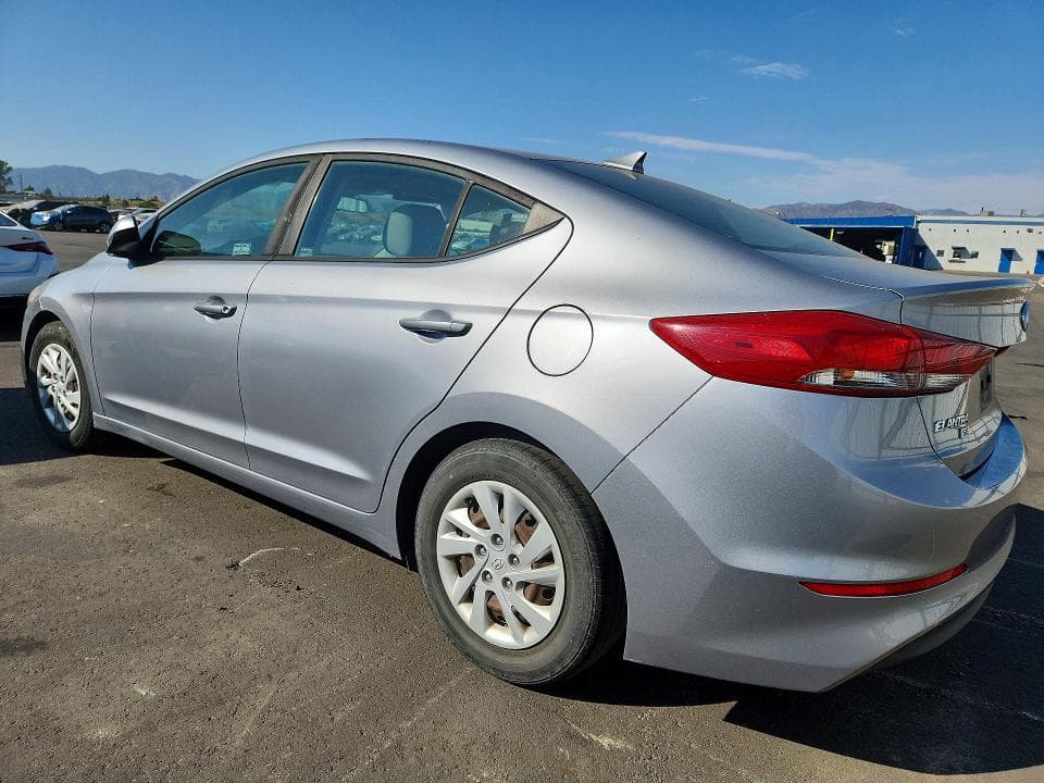 2017 HYUNDAI ELANTRA SE 2