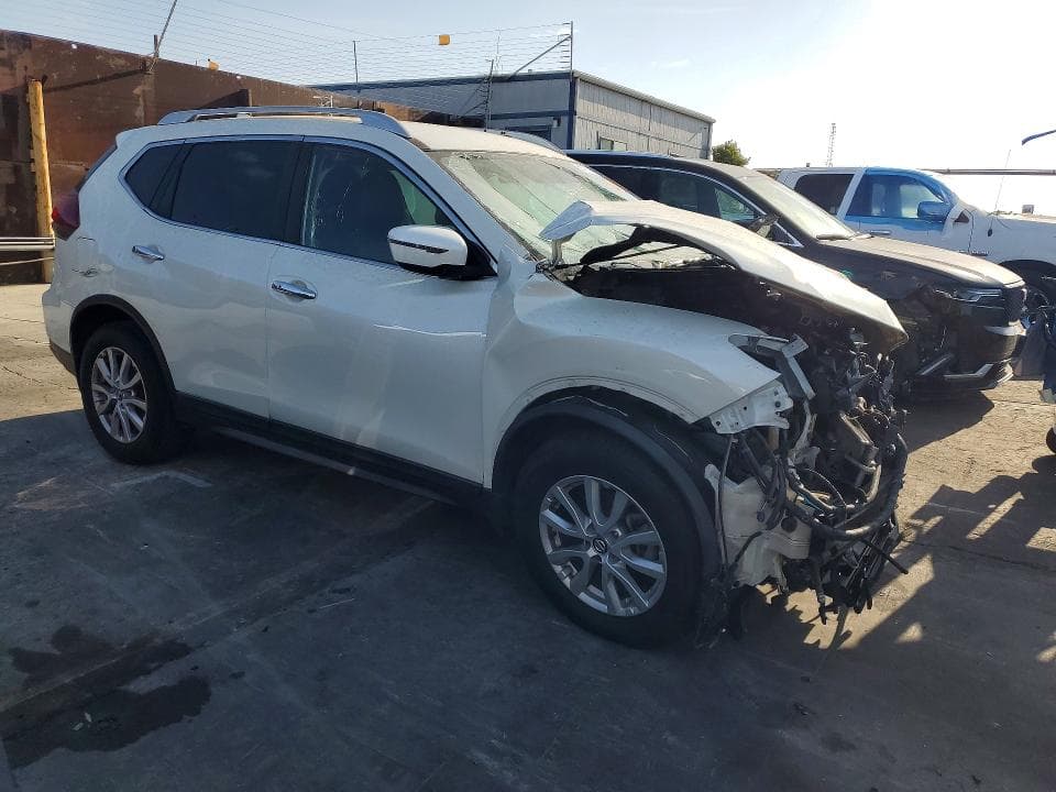 2018 NISSAN ROGUE SV 4
