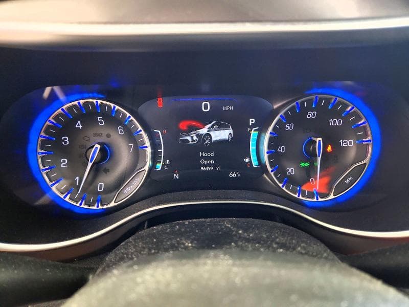 2017 CHRYSLER PACIFICA LIMITED 9