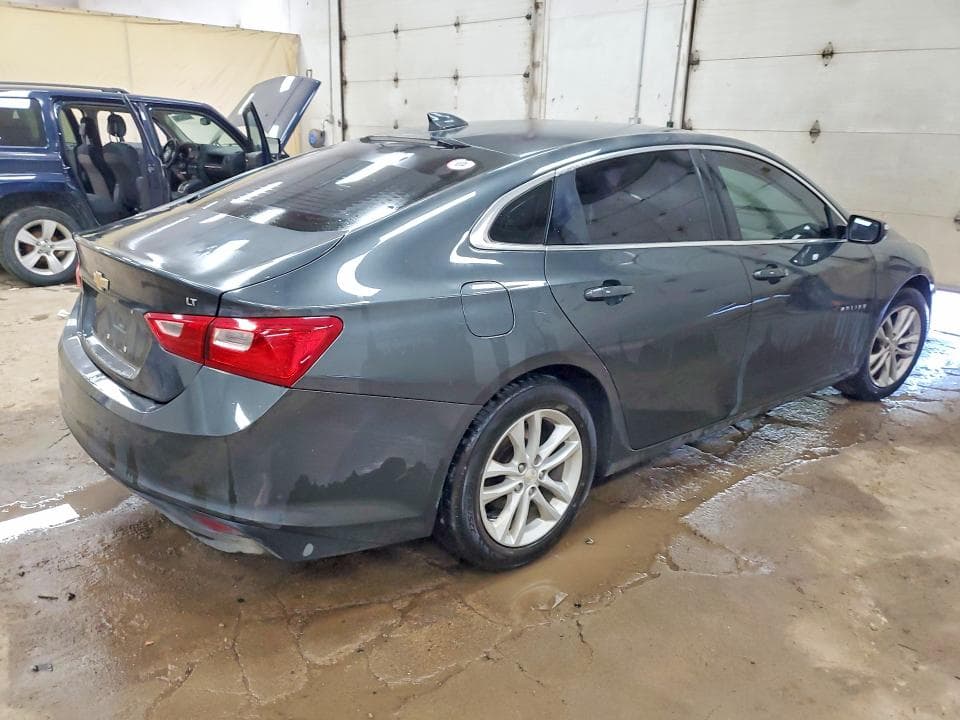 2017 CHEVROLET MALIBU LT 3