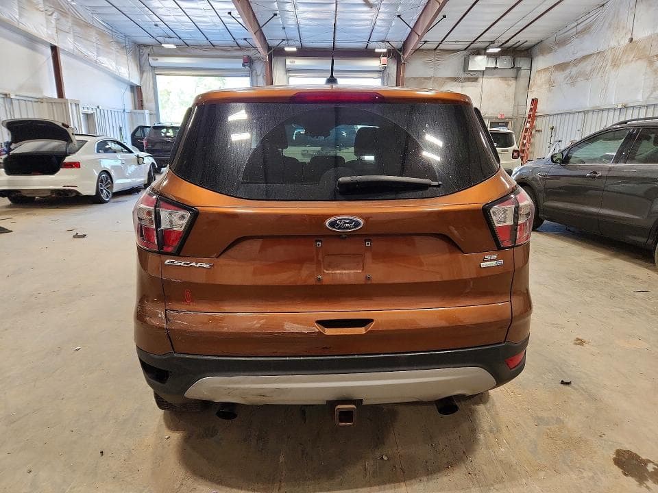 2017 FORD ESCAPE SE 6
