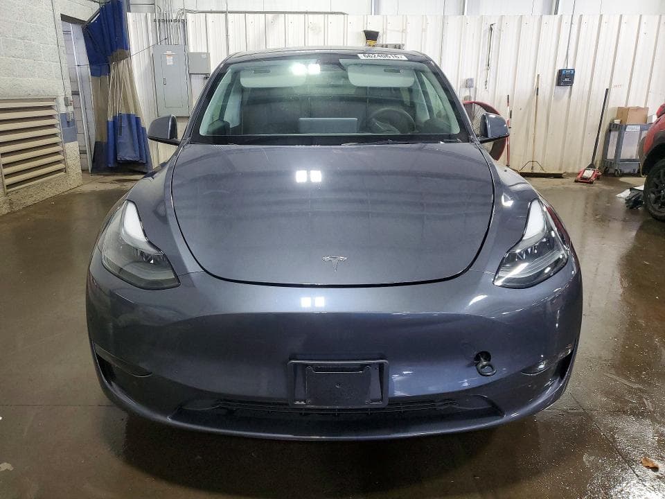 2023 TESLA MODEL Y 5