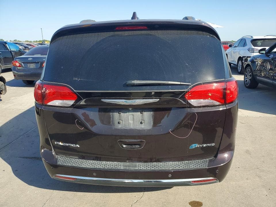 2017 CHRYSLER PACIFICA EHYBRID PLATINUM 6