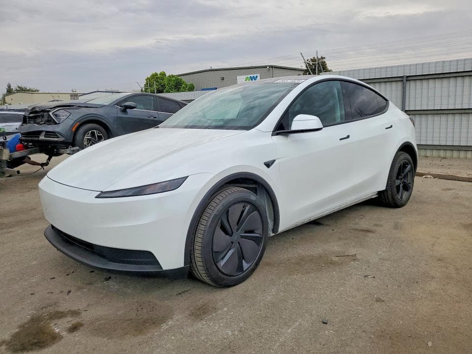 2026 TESLA MODEL Y