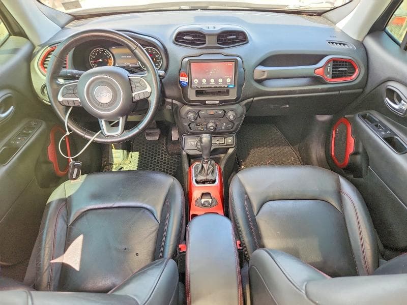 2018 JEEP RENEGADE TRAILHAWK 8