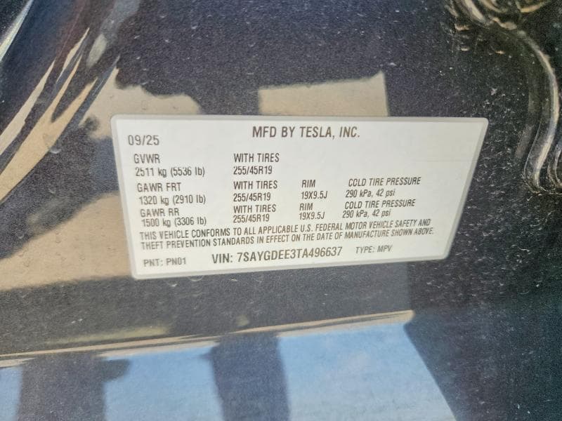 2026 TESLA MODEL  Y 12