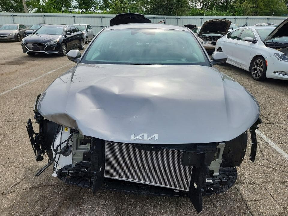 2025 KIA K4 LXS 5