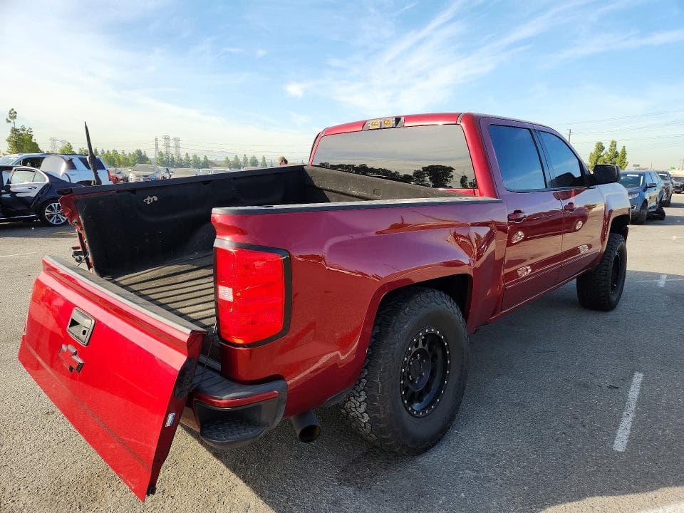 2018 CHEVROLET SILVERADO C1500 LT 3