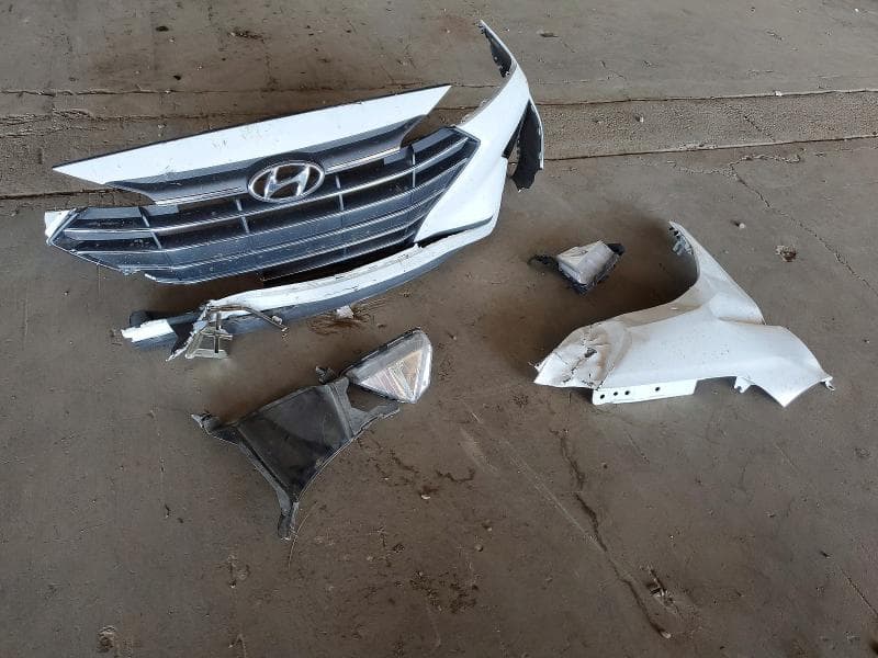 2019 HYUNDAI ELANTRA SEL 12
