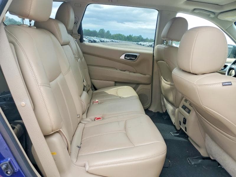 2017 NISSAN PATHFINDER SL 11